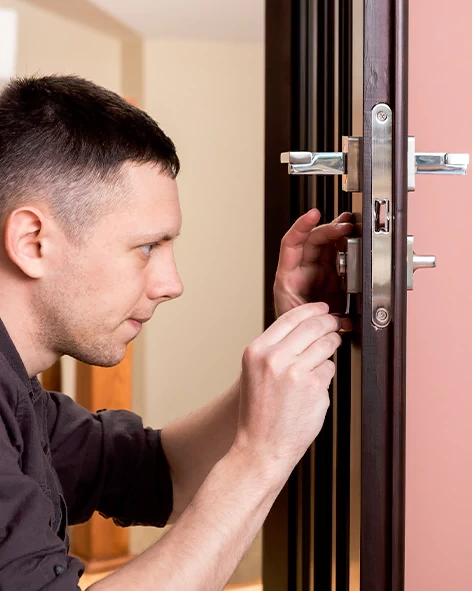 : Professional Locksmith For Commercial And Residential Locksmith Services in Manhattan, New York