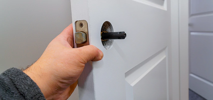 Nighttime Locksmith For Lock Repair in Manhattan, NY